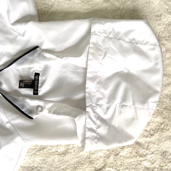 Graphic Windbreaker - Picture 5 of 6